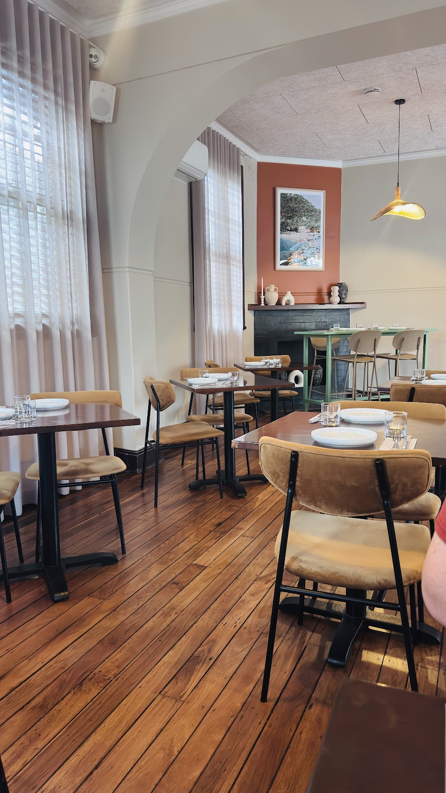 Little Miss | 4 Ash St, Terrigal NSW 2260, Australia | Phone: (02) 4315 2360