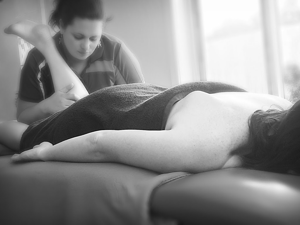 Quay Massage | 52 Stretton Dr, Torquay VIC 3228, Australia | Phone: 0404 885 904