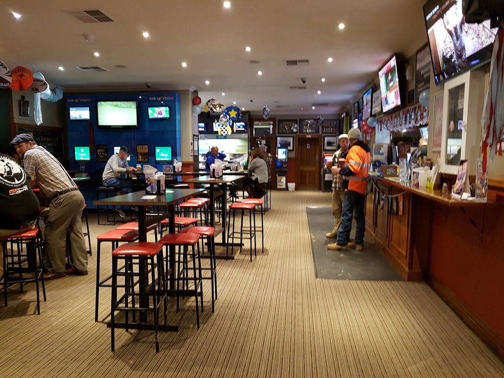 Farmers Home Hotel | restaurant | 2-6 Hammond Ave, Wagga Wagga NSW 2650, Australia | 0269213346 OR +61 2 6921 3346