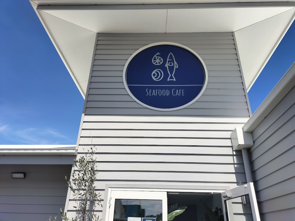 Off the Wharf Cafe | 39 Bullock Island Rd, Lakes Entrance VIC 3909, Australia | Phone: 0459 758 072