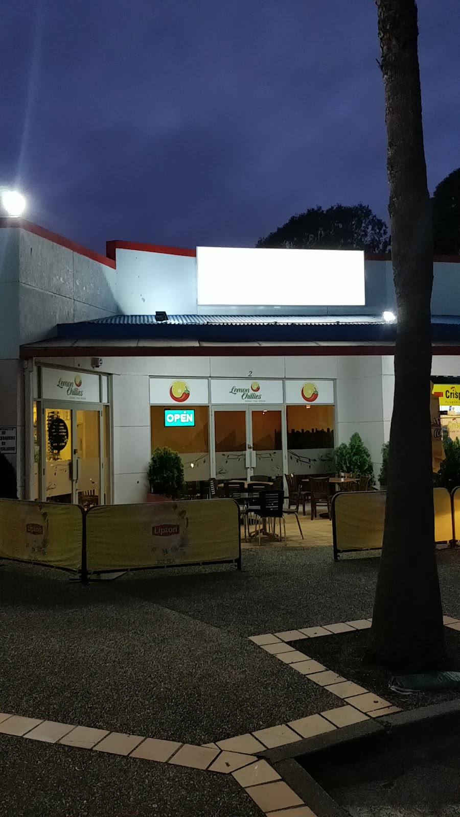 Lemon Chillies Indian Restaurant | restaurant | 66 Condamine St, Runcorn QLD 4113, Australia | 0731627301 OR +61 7 3162 7301