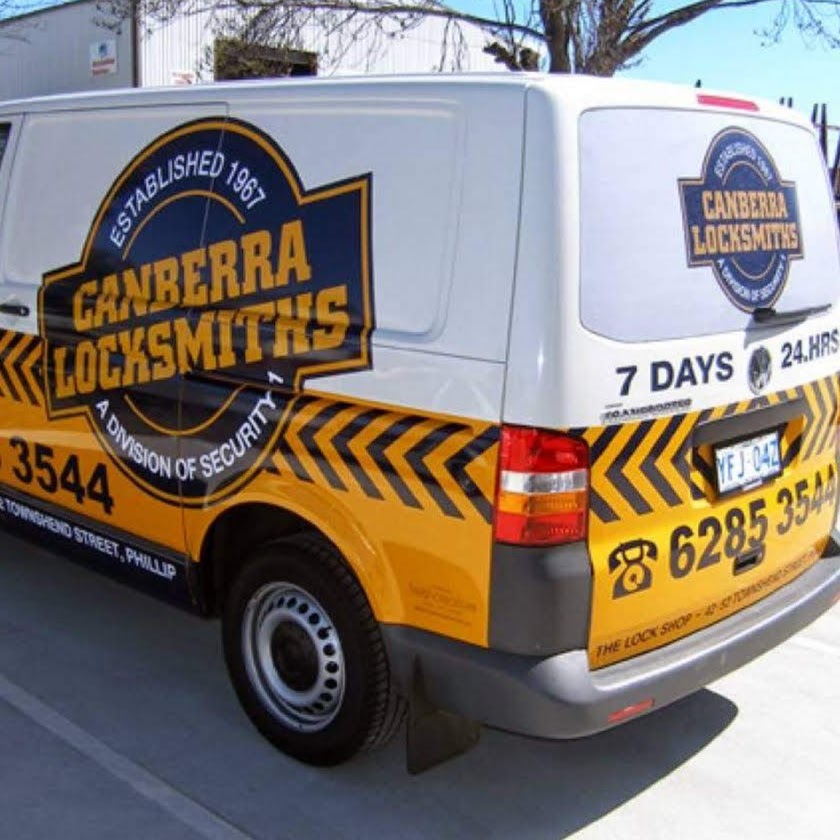 Queanbeyan & Canberra Mobile Locksmiths | locksmith | 16 Daly St, Queanbeyan West NSW 2620, Australia | 136001 OR +61 136001
