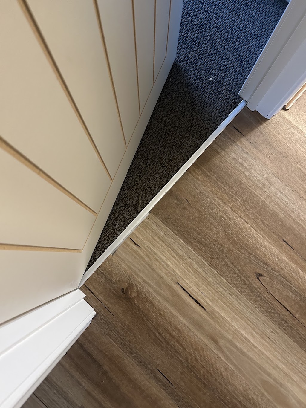 Cranbourne Flooring Xtra | 398 S Gippsland Hwy, Cranbourne VIC 3977, Australia | Phone: (03) 5917 2763