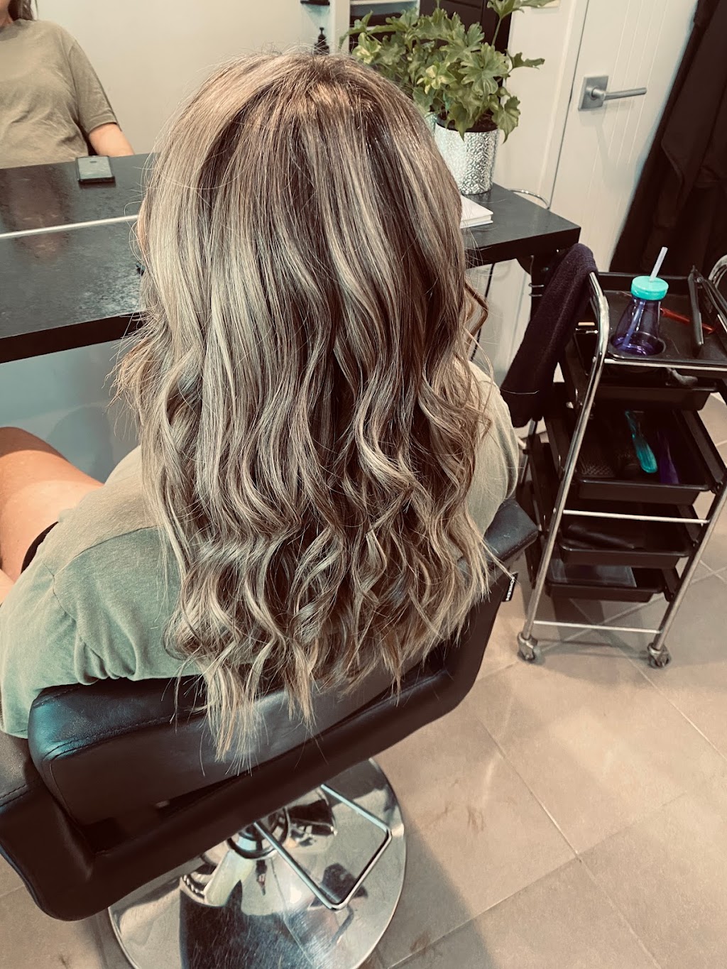 Hair on Bottlebrush | 96 Bottlebrush Dr, Lammermoor QLD 4703, Australia | Phone: 0457 727 827