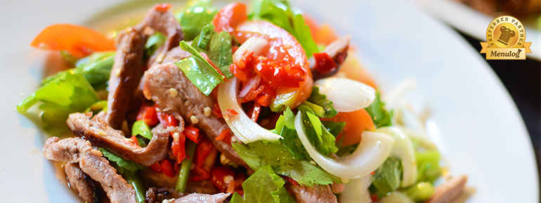 The Terrace Thai Restaurant | Crn Lae & Oxley Dr, Runaway Bay QLD 4216, Australia | Phone: (07) 5529 2666