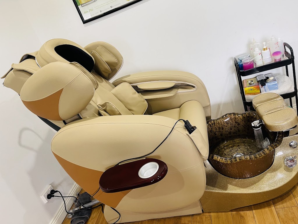 Hue nails | 33 Dean St, Tocumwal NSW 2714, Australia | Phone: 0459 990 700