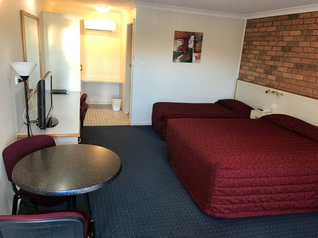 Orange Motor Lodge | lodging | 110 Bathurst Rd, Orange NSW 2800, Australia | 0263624600 OR +61 2 6362 4600