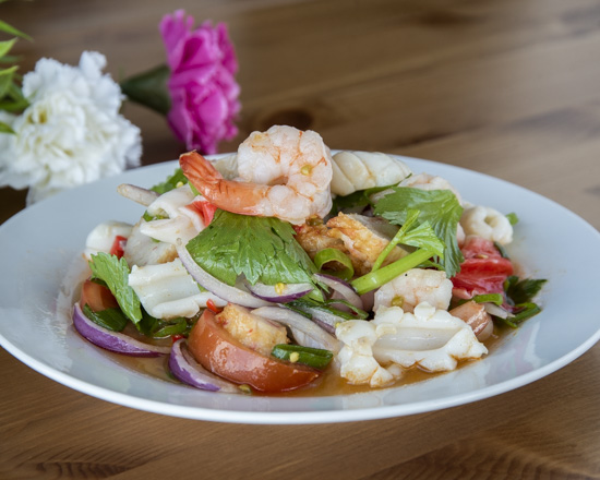 TJ Thai Cuisine | 64 Etwell St, East Victoria Park WA 6101, Australia | Phone: (08) 6507 0040