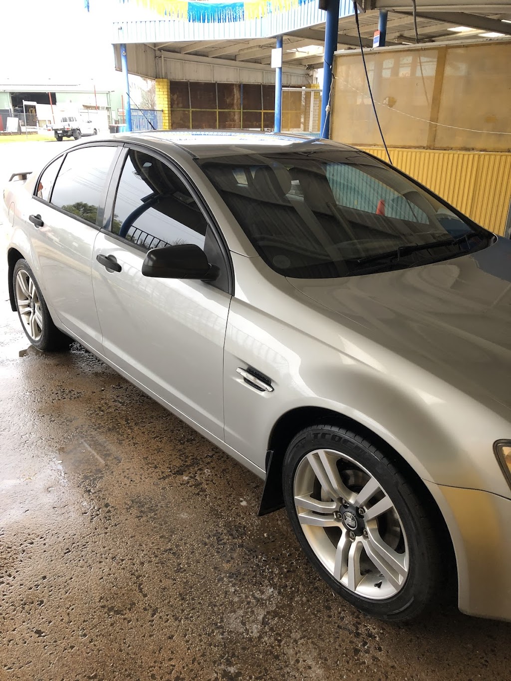 Hoskin St Car Wash | car wash | 18 Hoskin St, Shepparton VIC 3630, Australia | 0358210488 OR +61 3 5821 0488
