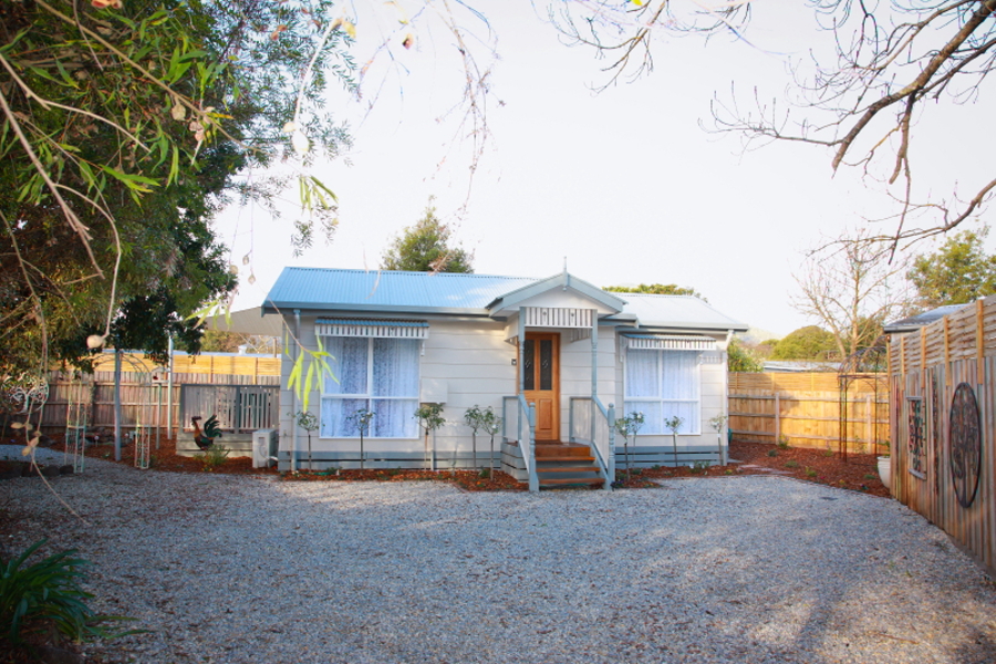 Secret Cottage | lodging | 53A Don Rd, Healesville VIC 3777, Australia | 0431249987 OR +61 431 249 987