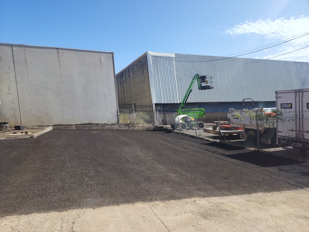 Southern cross bitumen | Commercial Rd, Vineyard NSW 2765, Australia | Phone: 0410 362 771