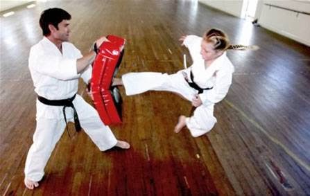 Universal Self-Defence Academy | 839 Main Rd, Edgeworth NSW 2285, Australia | Phone: 0488 413 439