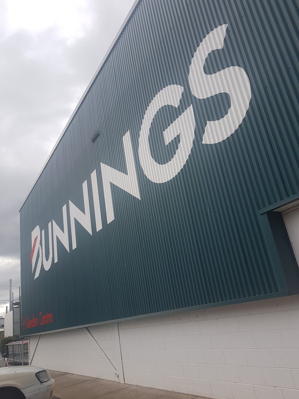 Bunnings Mudgee | hardware store | Castlereagh Hwy, Mudgee NSW 2850, Australia | 0263786700 OR +61 2 6378 6700