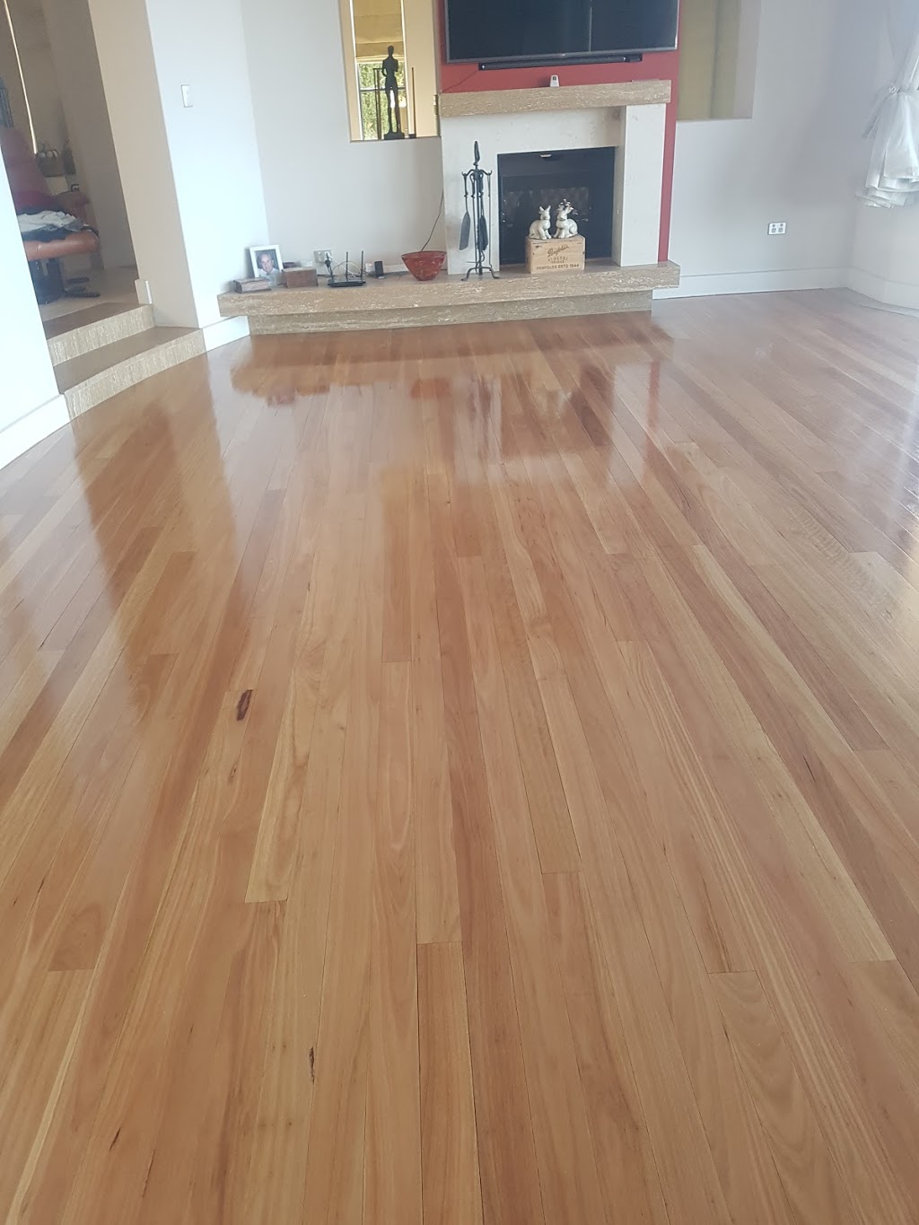 Arauca floor sanding | 77 River Run Cct, Ormeau Hills QLD 4209, Australia | Phone: 0413 396 648