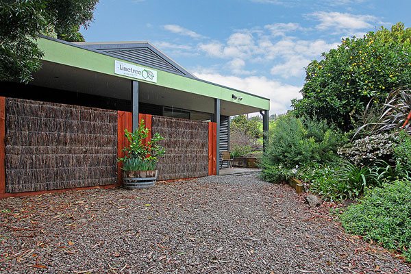 Limetree Hideaway | lodging | 137 Mcilroys Rd, Red Hill VIC 3937, Australia | 0359892011 OR +61 3 5989 2011