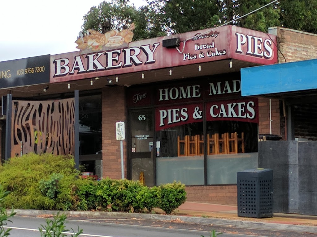 Tims Homemade Pies and Cakes | bakery | 65 Main Rd, Monbulk VIC 3793, Australia | 0397567466 OR +61 3 9756 7466