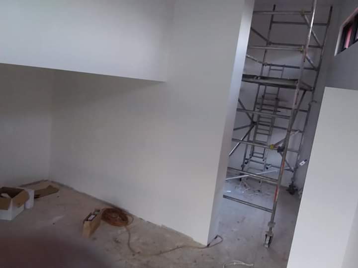 JLR Painting and Decorating | painter | 5 Mayfair Ct, Traralgon VIC 3844, Australia | 0434403084 OR +61 434 403 084