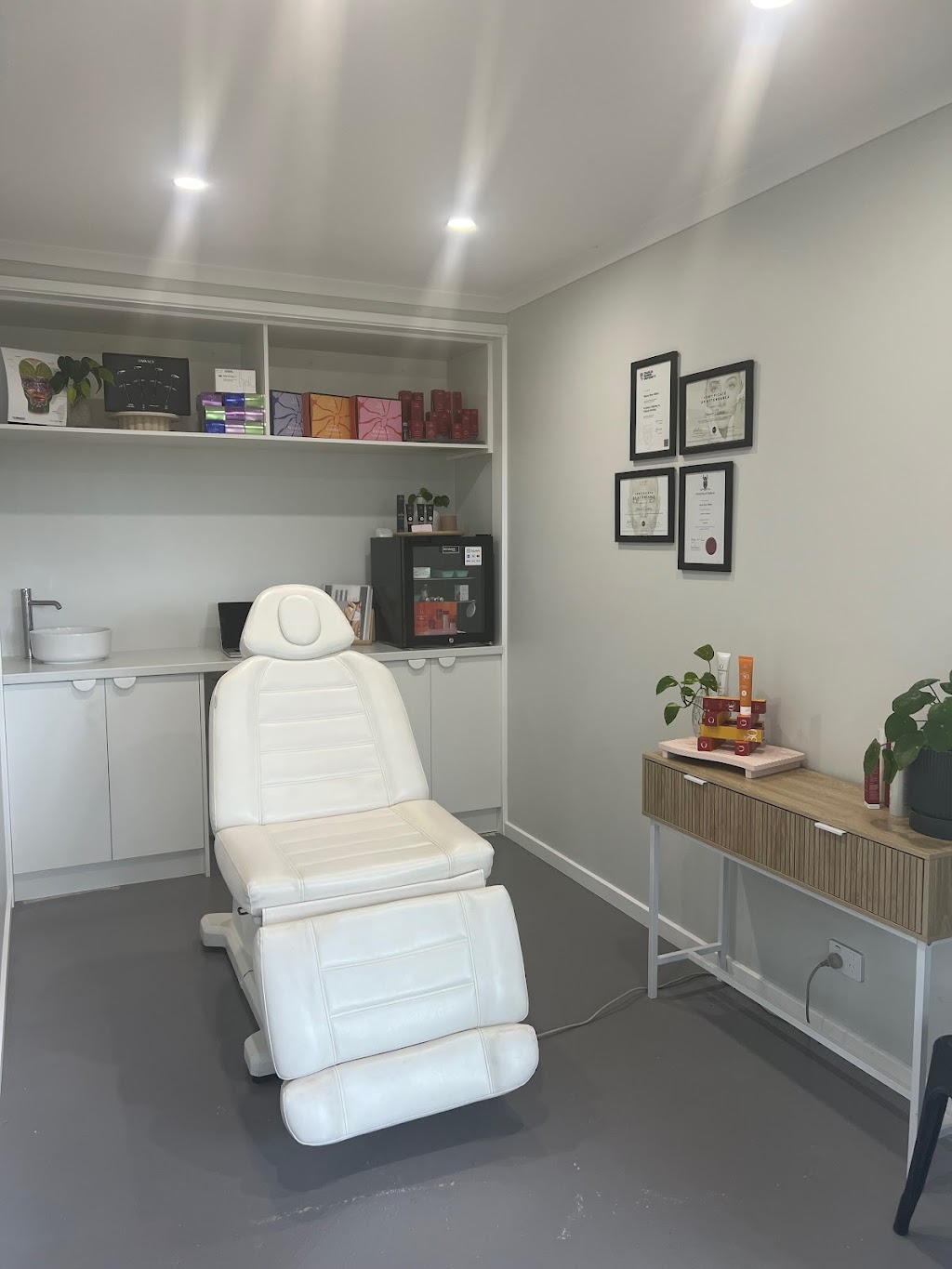 Skin By Her- Devon North | 11 Hobson Ct, Devon North VIC 3971, Australia | Phone: 0400 558 453