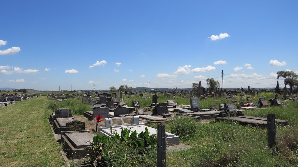 Whittingham Anglican Cemetery | cemetery | Cemetery Ln, Whittingham NSW 2330, Australia | 0265711414 OR +61 2 6571 1414