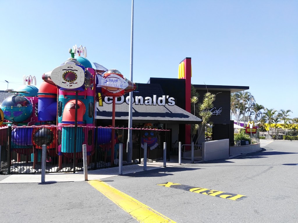 McDonalds Redcliffe | 94 Silvyn Street, cnr Anzac Ave, Redcliffe QLD 4020, Australia | Phone: (07) 3883 2644