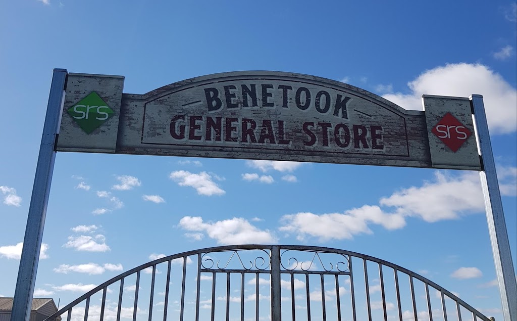 SRS Benetook Farm | tourist attraction | 1022 Benetook Ave, Mildura VIC 3500, Australia | 0340149505 OR +61 3 4014 9505