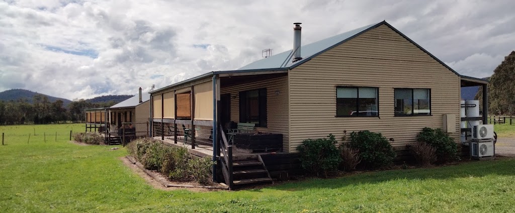 Nareen Cabins Buxton | lodging | 2033 Maroondah Hwy, Buxton VIC 3711, Australia | 0427747170 OR +61 427 747 170