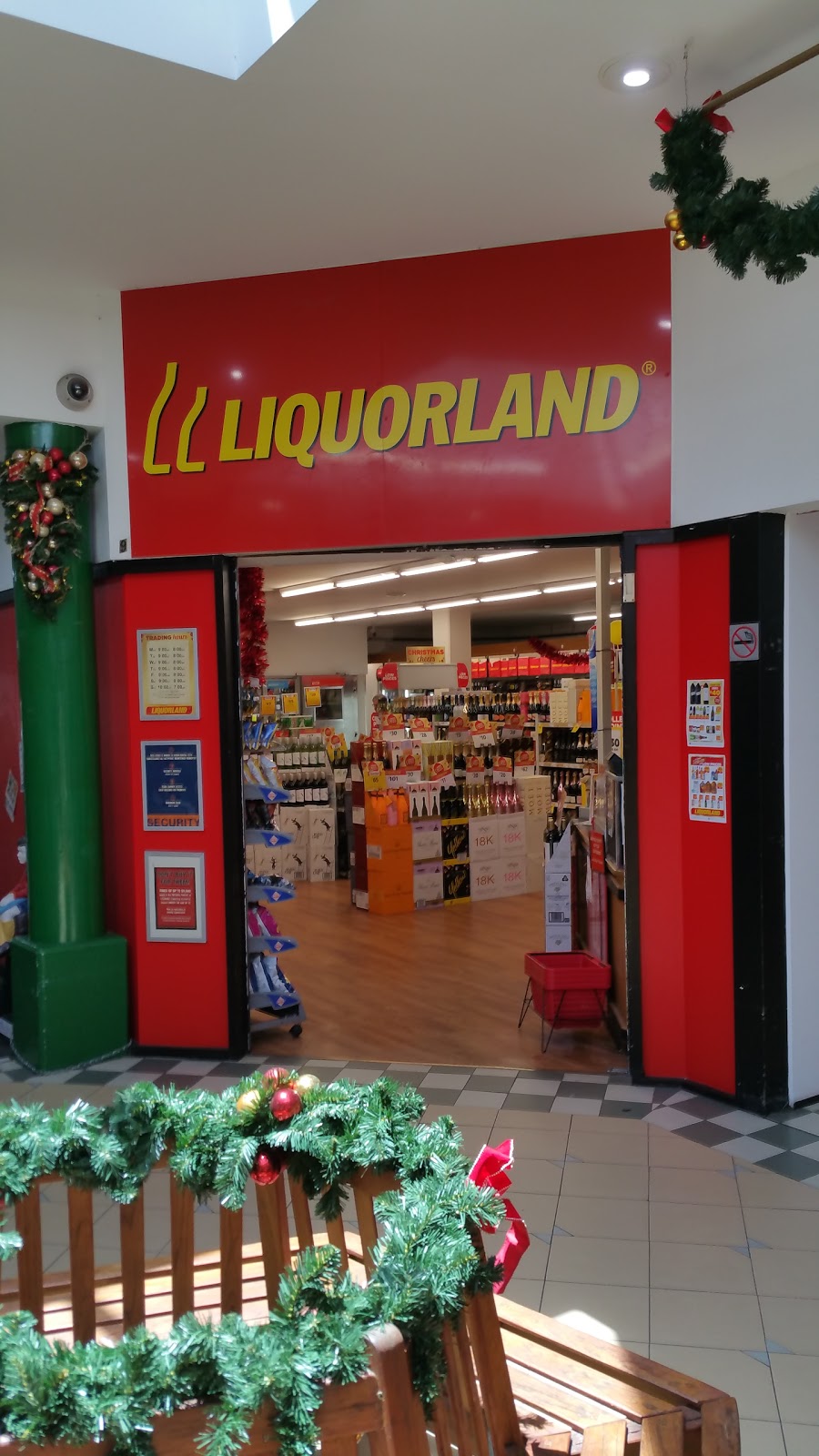 Liquorland Turramurra Plaza | Shop 9 Turramurra Plaza, 1380-1388 Pacific Hwy, Turramurra NSW 2074, Australia | Phone: (02) 9440 1204