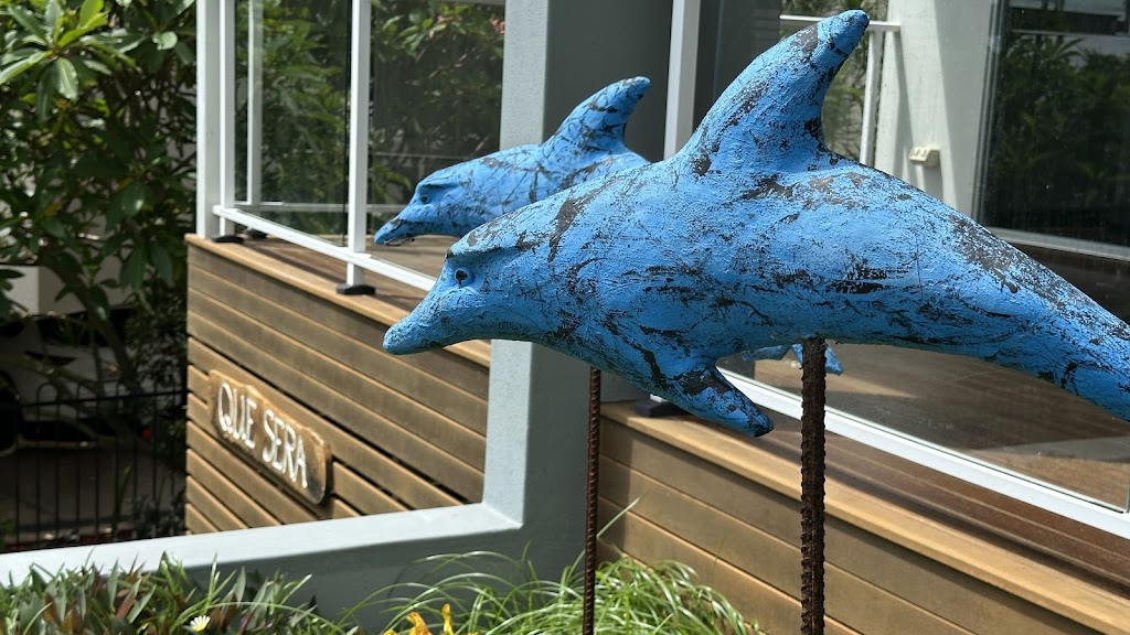 Que Sera Beach house | 25 Mooloomba Rd, Point Lookout QLD 4183, Australia | Phone: (07) 3415 3949