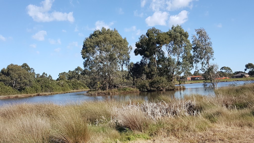 Lakewood Nature Reserve | park | Knoxfield VIC 3180, Australia | 0395880000 OR +61 3 9588 0000