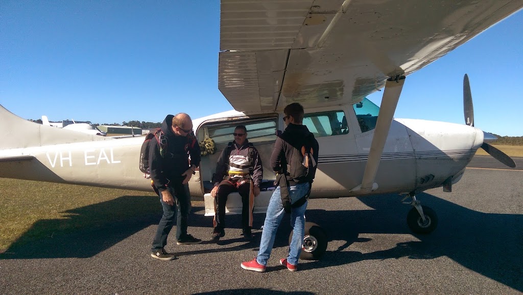 Coffs Skydivers | Coffs Harbour Airport, Aeroclub/63 Aviation Dr, Coffs Harbour NSW 2450, Australia | Phone: (02) 6651 1167