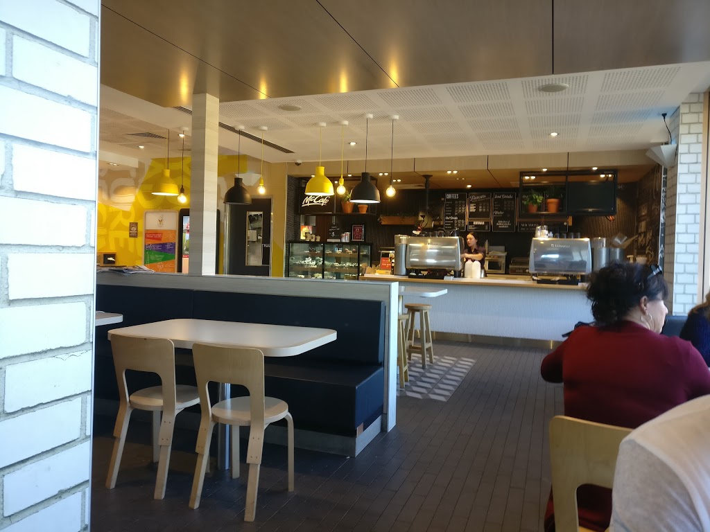 McDonalds Warners Bay | meal takeaway | Cnr Macquarie &, Hillsborough Rd, Warners Bay NSW 2282, Australia | 0249543633 OR +61 2 4954 3633
