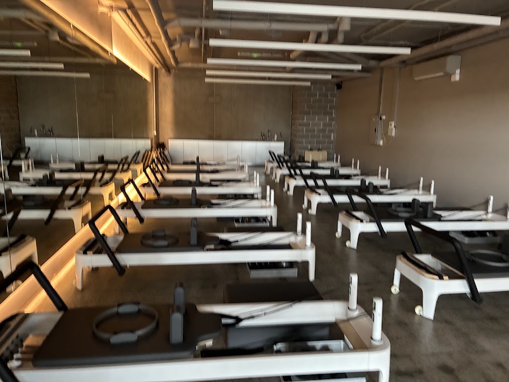 Oura Studios | Unit 2/220 Chapel Rd, Keysborough VIC 3173, Australia | Phone: 0402 584 477