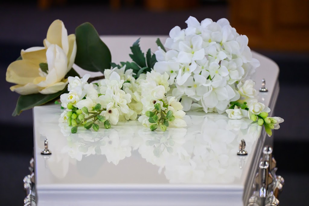 All Farewells | 46 Azzurra Dr, Varsity Lakes QLD 4227, Australia | Phone: 0466 501 194