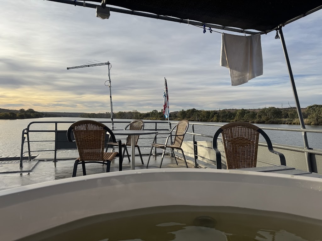 Elfin Houseboat | 100 Roper Rd, Murray Bridge SA 5253, Australia | Phone: 0417 812 529