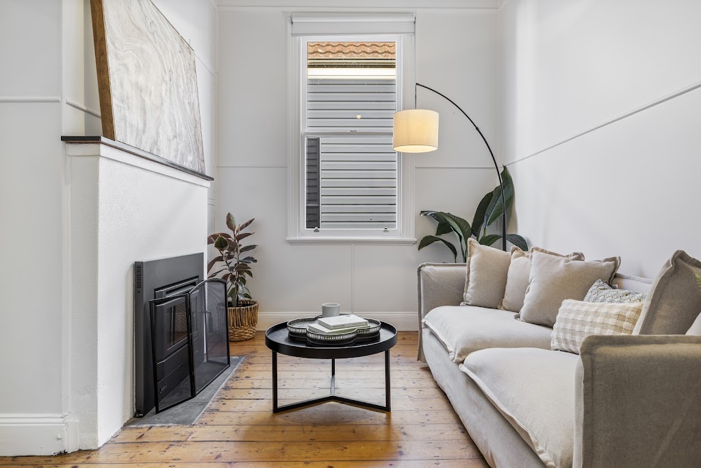 Hudsonia Styling | 26 Lakeland Dr, Lucas VIC 3350, Australia | Phone: 0423 401 605