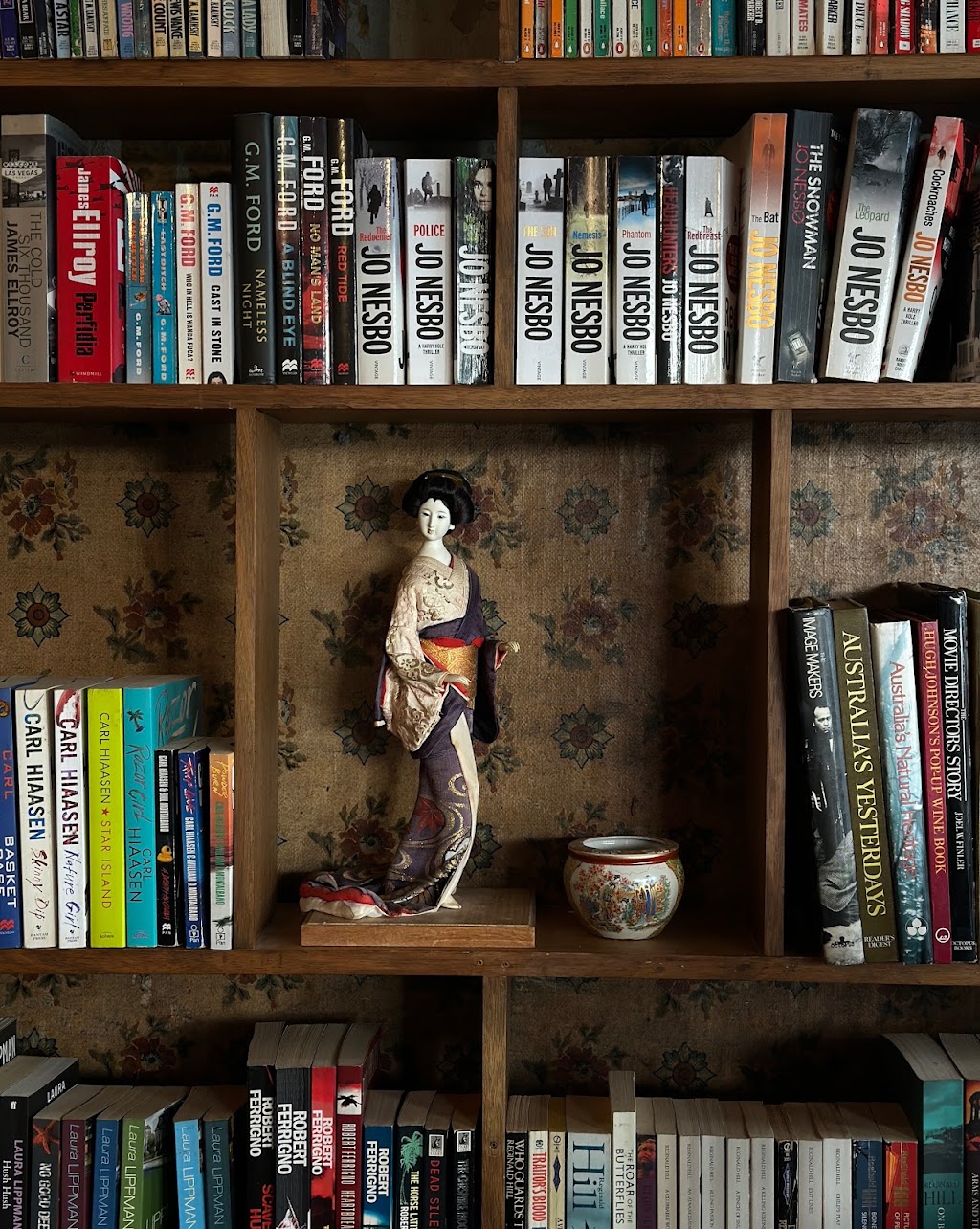 Encore Vintage and Second-Hand | 27 Fraser St, Clunes VIC 3370, Australia | Phone: 0426 866 767