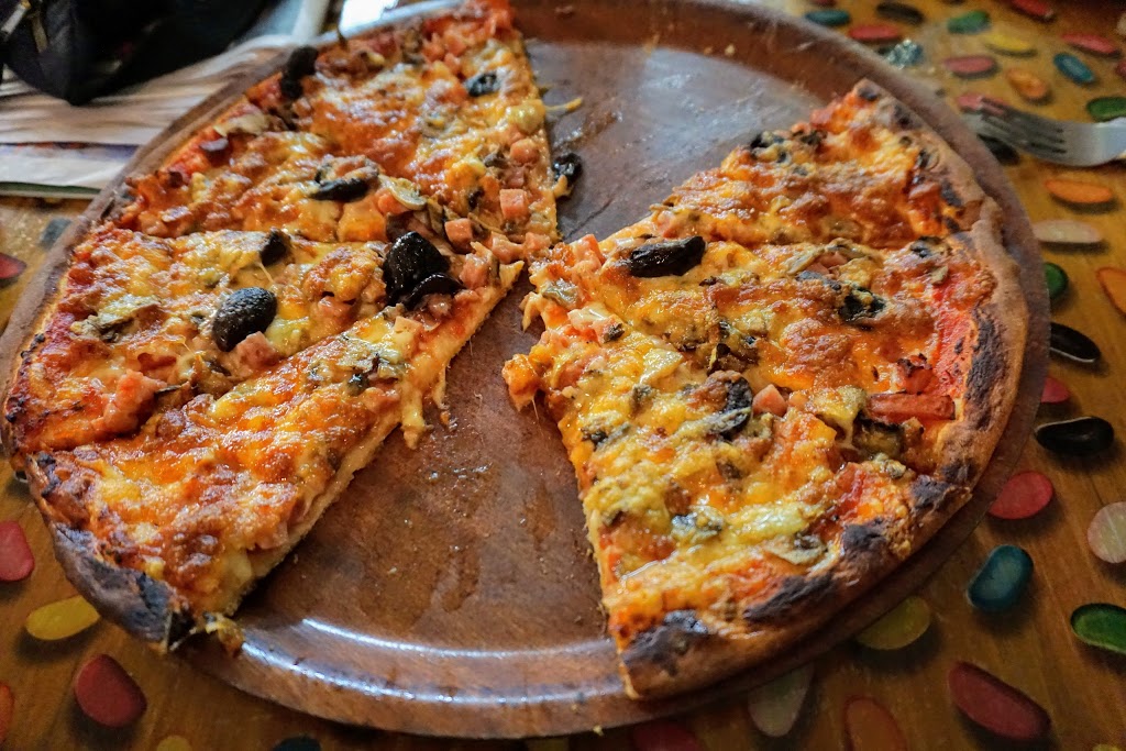 Tonys Pizza | 27 Kennedy St, North Ward QLD 4810, Australia | Phone: (07) 4724 1330