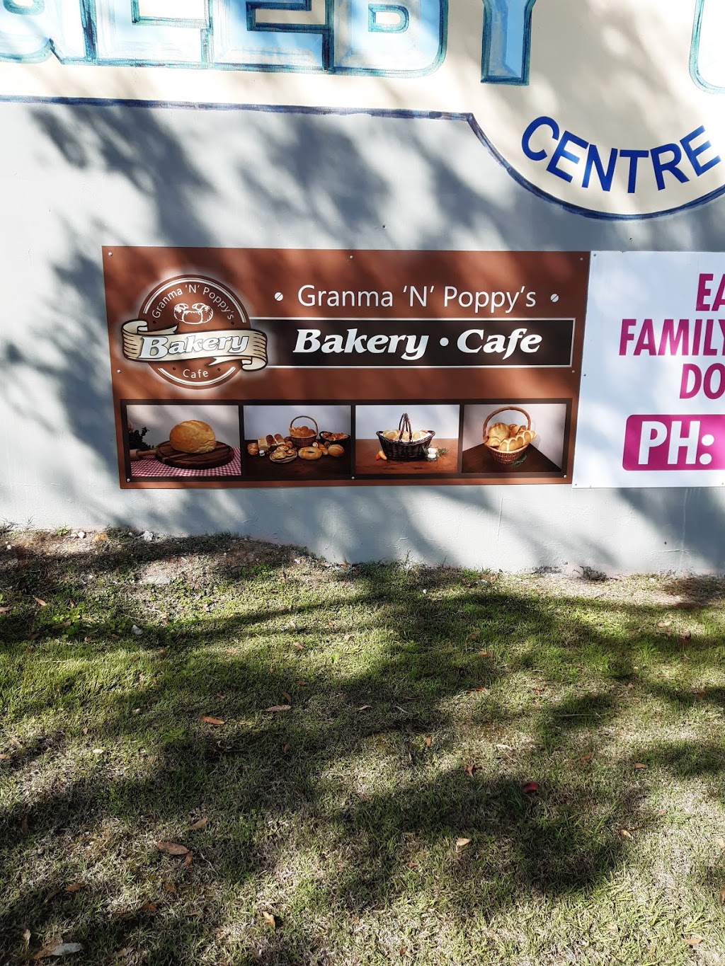 Granma N Poppys Bakery Cafe | bakery | Eagleby Central Shopping Centre, Shop 4, 116 - 120 River Hills Rd, Eagleby QLD 4207, Australia | 0734169498 OR +61 7 3416 9498