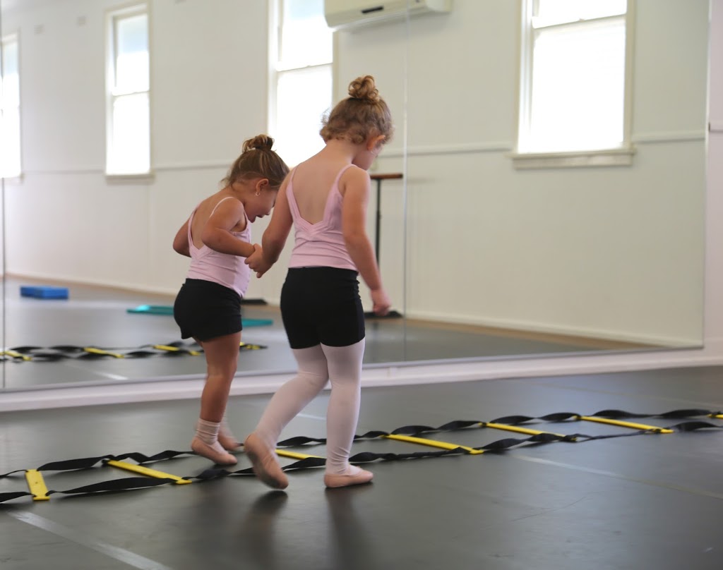 Baby Ballet School | 1/27-29 Marton St, Shortland NSW 2307, Australia | Phone: 0452 511 747