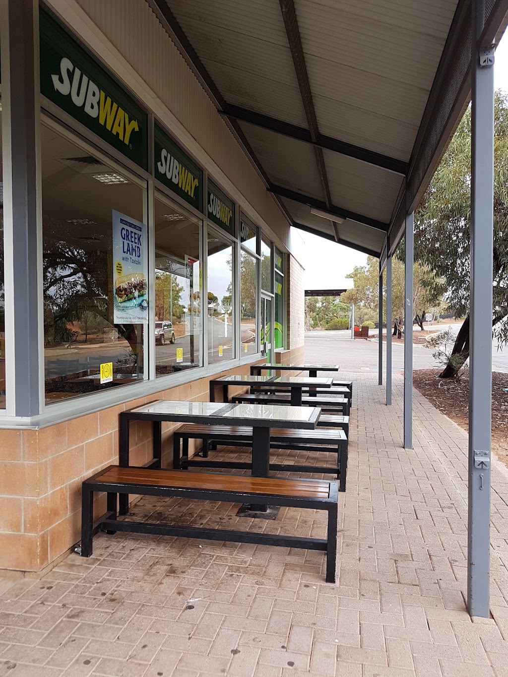 Photo by Lil Wiffy. Subway | restaurant | Cnr Richardson & Norman Place Shop 27 Roxby Central Shopping Centre, Roxby Downs SA 5725, Australia | 0884194693 OR +61 8 8419 4693