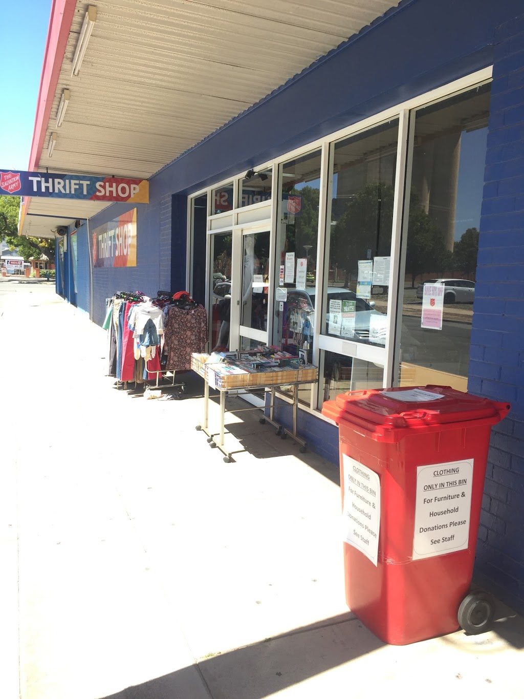 Salvation Army Thrift Shop (Salvos Op Shop) | book store | 3 Mill St, Mooroopna VIC 3629, Australia | 0358254308 OR +61 3 5825 4308