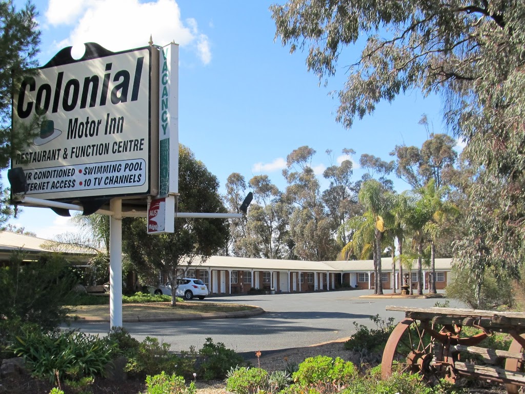 Colonial Motor Inn - West Wyalong | 4 Ungarie Rd, West Wyalong NSW 2671, Australia | Phone: (02) 6972 2611