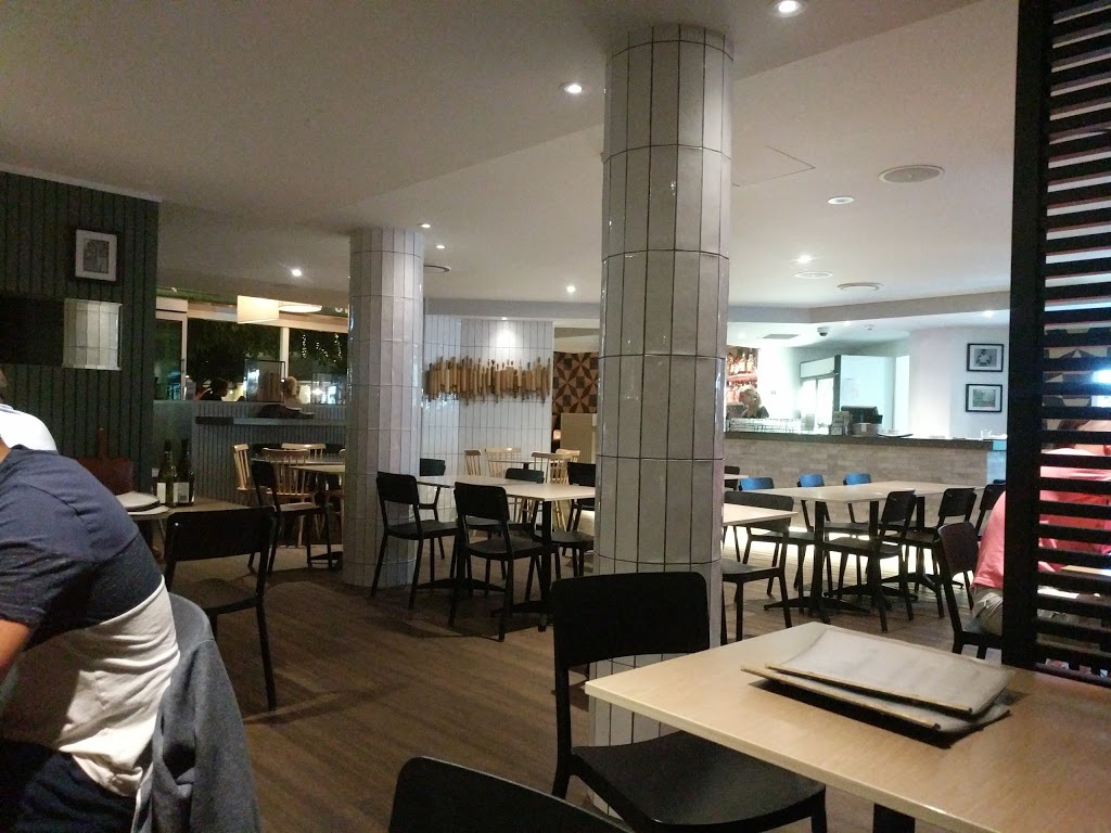 Zacharys Gourmet Pizza Bar | restaurant | 15 Hastings St, Noosa Heads QLD 4567, Australia | 0754473211 OR +61 7 5447 3211