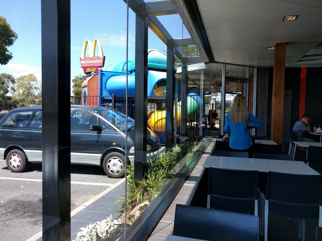 McDonalds Wodonga | Birallee Shopping Centre, Melrose Dr, West Wodonga VIC 3690, Australia | Phone: (02) 6059 3624