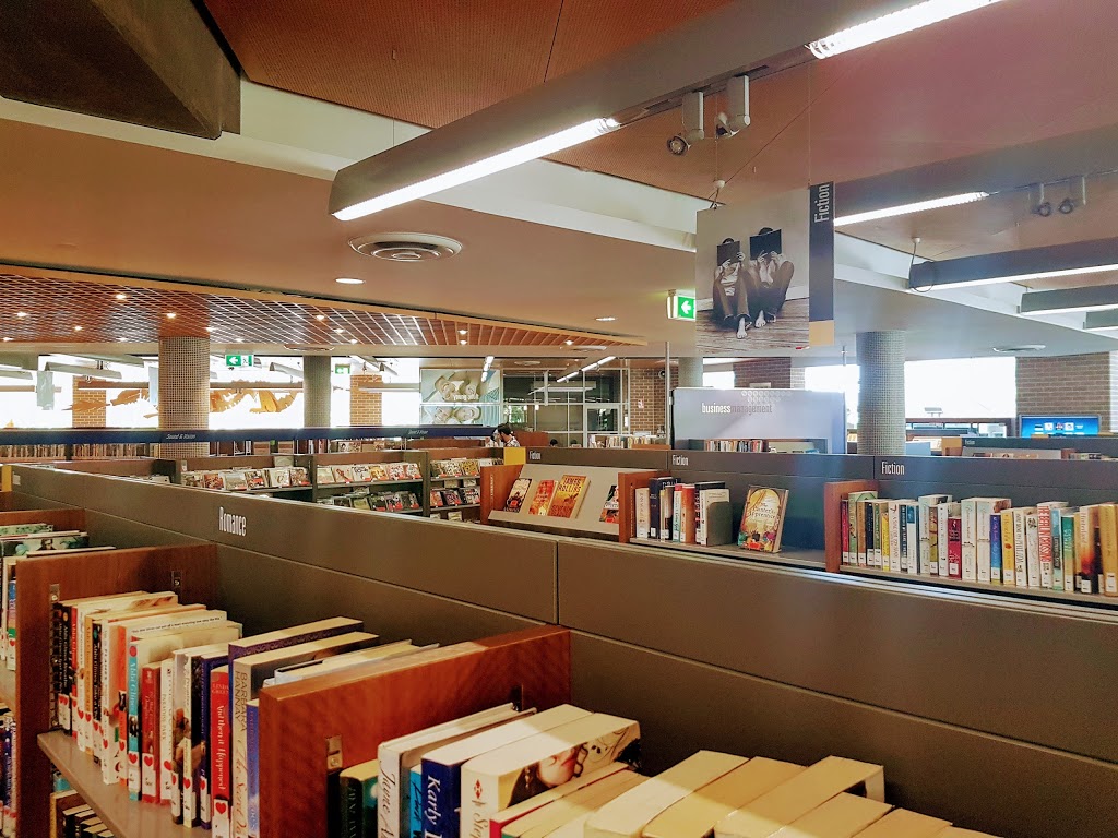 Castle Hill Library | library | Pennant St & Castle St, Castle Hill NSW 2154, Australia | 0297614510 OR +61 2 9761 4510