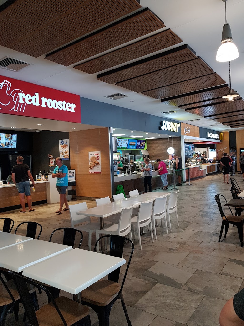 McDonalds Kempsey South Service Centre | cafe | 511 Pacific Hwy, South Kempsey NSW 2440, Australia | 0265627539 OR +61 2 6562 7539