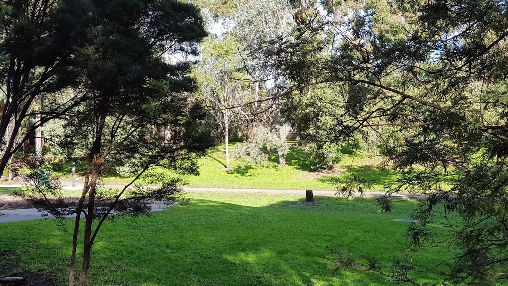 Hill N Date Park | Glen Iris VIC 3146, Australia