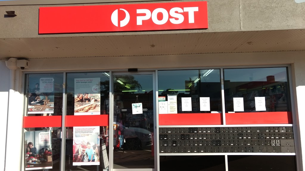 Photo by Steve Coles. Australia Post Paradise Point LPO | post office | shop 3/6-8 Grice Ave, Paradise Point QLD 4216, Australia | 0755771442 OR +61 7 5577 1442