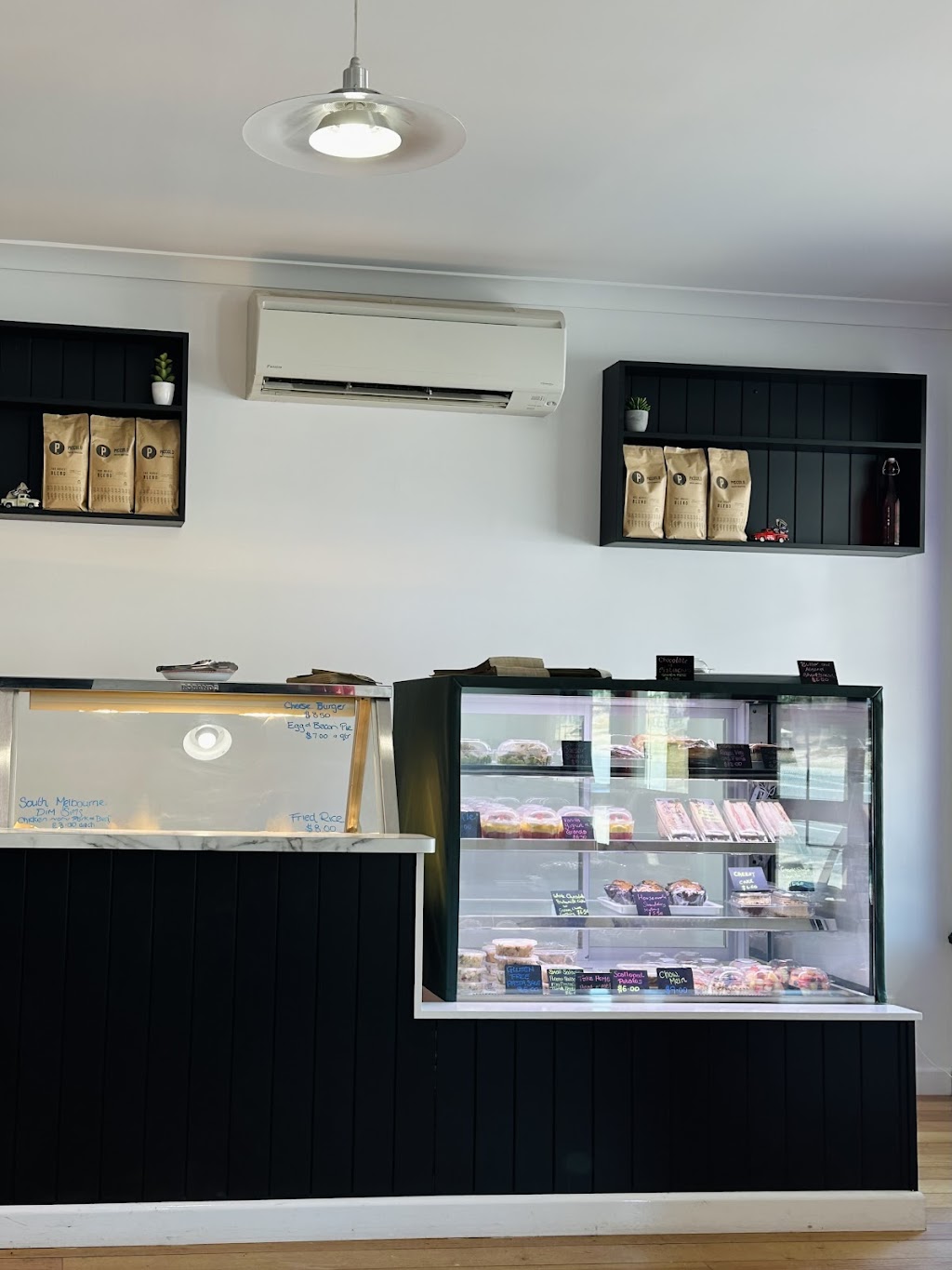 Lismore Full On Food | 24 High St, Lismore VIC 3324, Australia | Phone: 0436 444 437