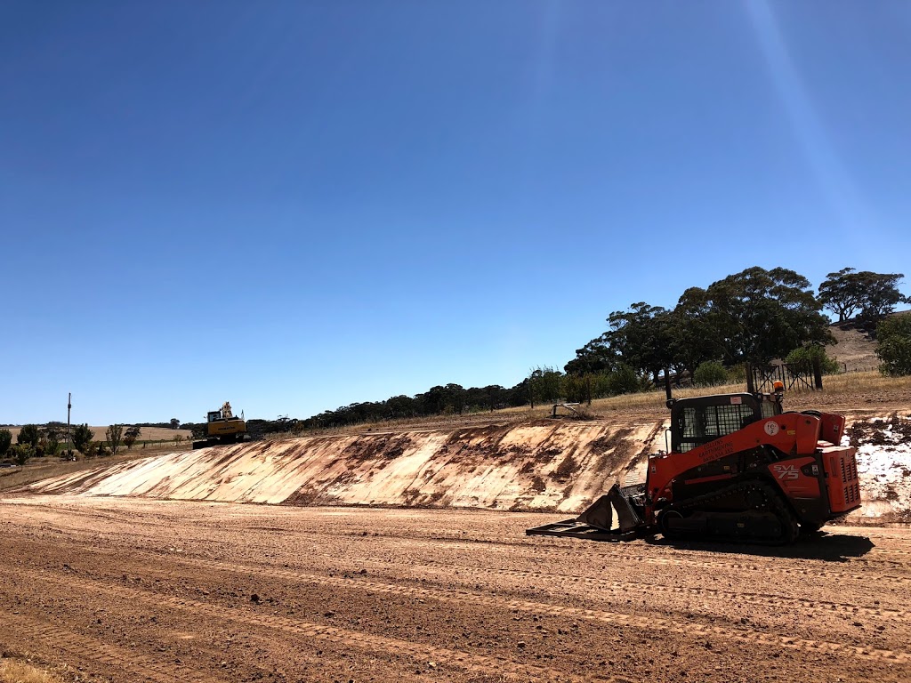 Collins Earthmoving | 109 Ramm Rd, Mannum SA 5238, Australia | Phone: 0439 834 252